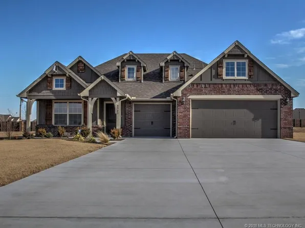 8923 N 64th Ave E, Owasso, OK 74055