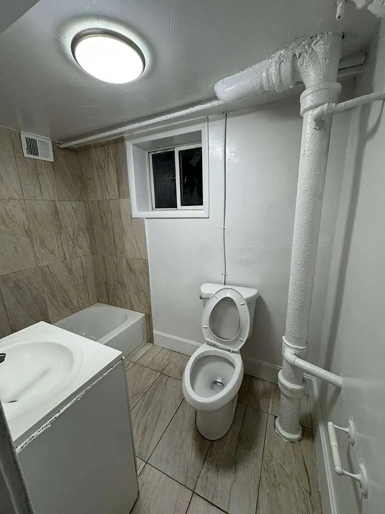 3 bed, 1270 sqft, $1,750 — Photo 4