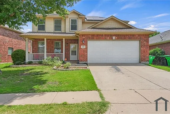 4 bed, 2349 sqft, $2,500 — Photo 2