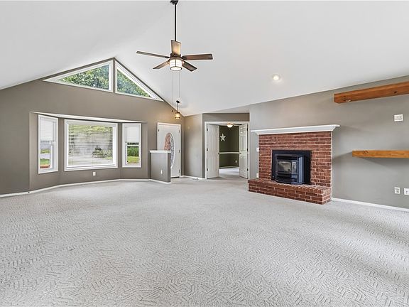3rd image of 11 McManigal Ln