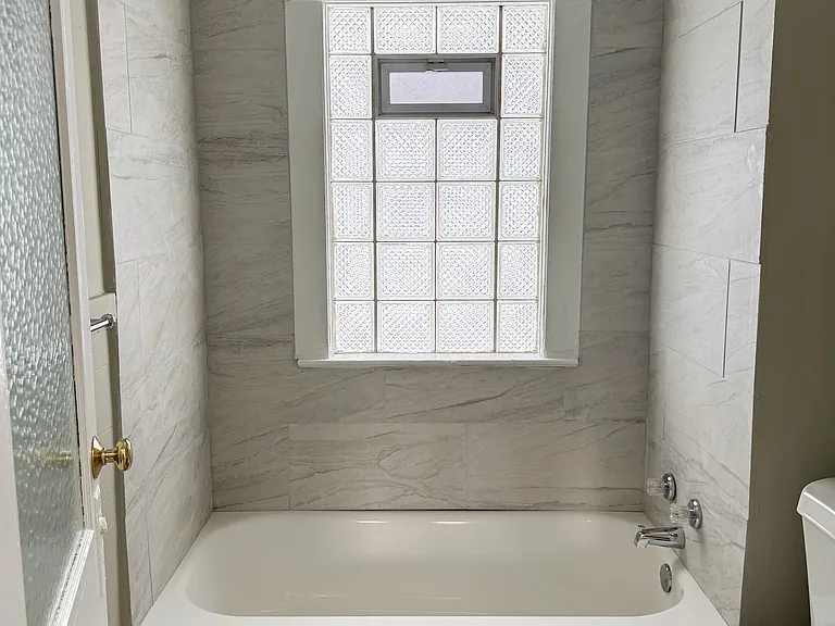 2801 E 119th St #3 — Photo 7