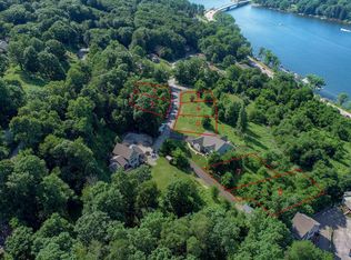 3 Overlook Dr, Oakland, MD 21550