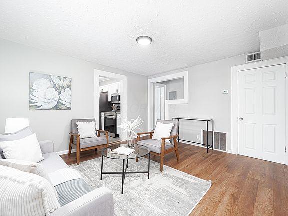3rd image of 1535 Thomas Ave