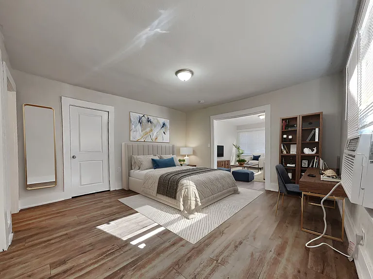 2208 Avenue U #B — Photo 4