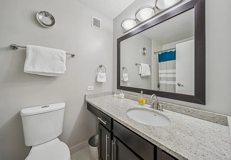 West77 Apartments — Photo 84