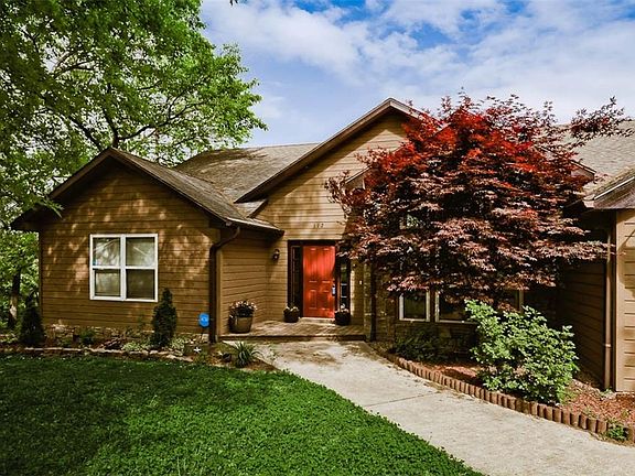 2nd image of 112 Buckingham Dr