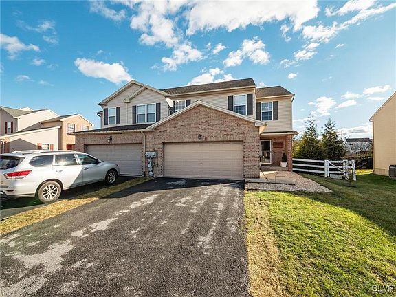 4th image of 817 Ward Dr