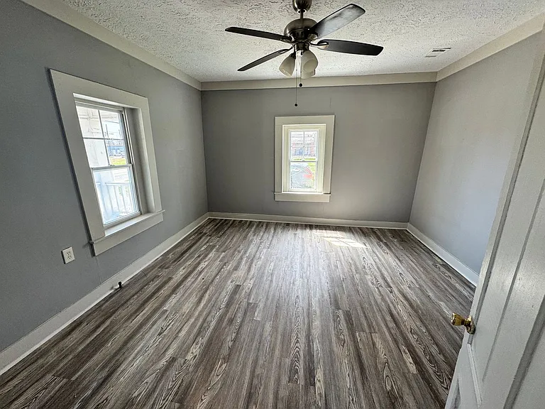 74 Martin Luther King Jr Dr — Photo 17
