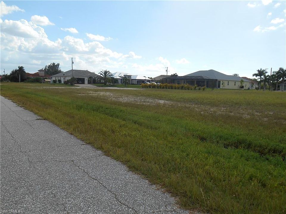 2nd image of 404 NW 37th Ave