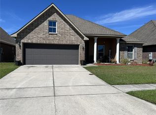 2533 Allyson Ln, Marrero, LA 70072
