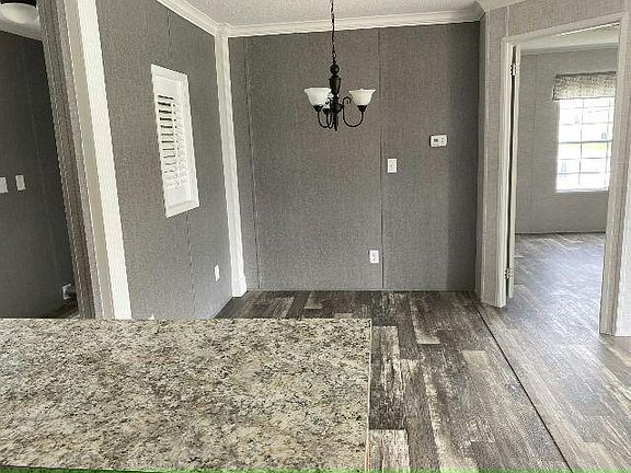 4th image of 18 E Virgil St #29