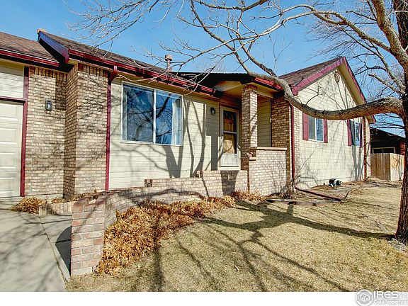 3rd image of 608 Hemlock Dr