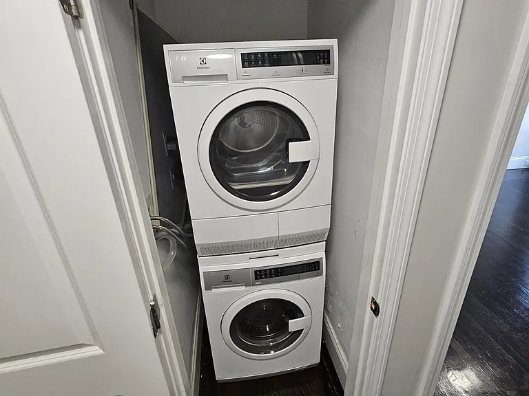 19 Saint Germain St #5 — Photo 2