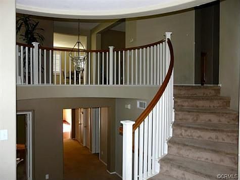 3rd image of 33415 Scarborough Ln