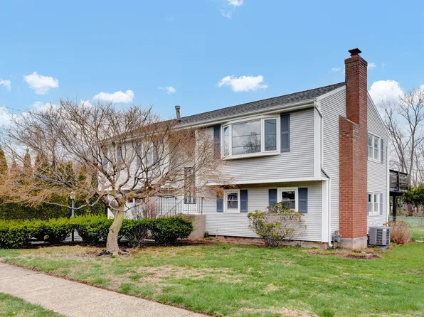 19 Briar Patch Drive, Berlin, CT 06037