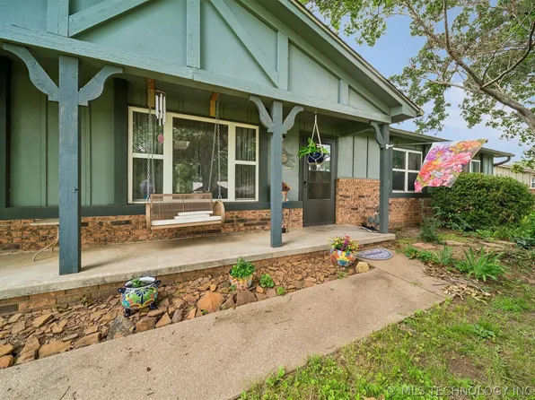 21585 S Glenwood Dr, Claremore, OK 74019