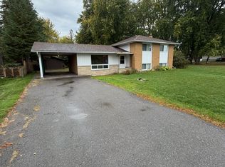 7 Lennox St, Ottawa, ON K0A 2Z0