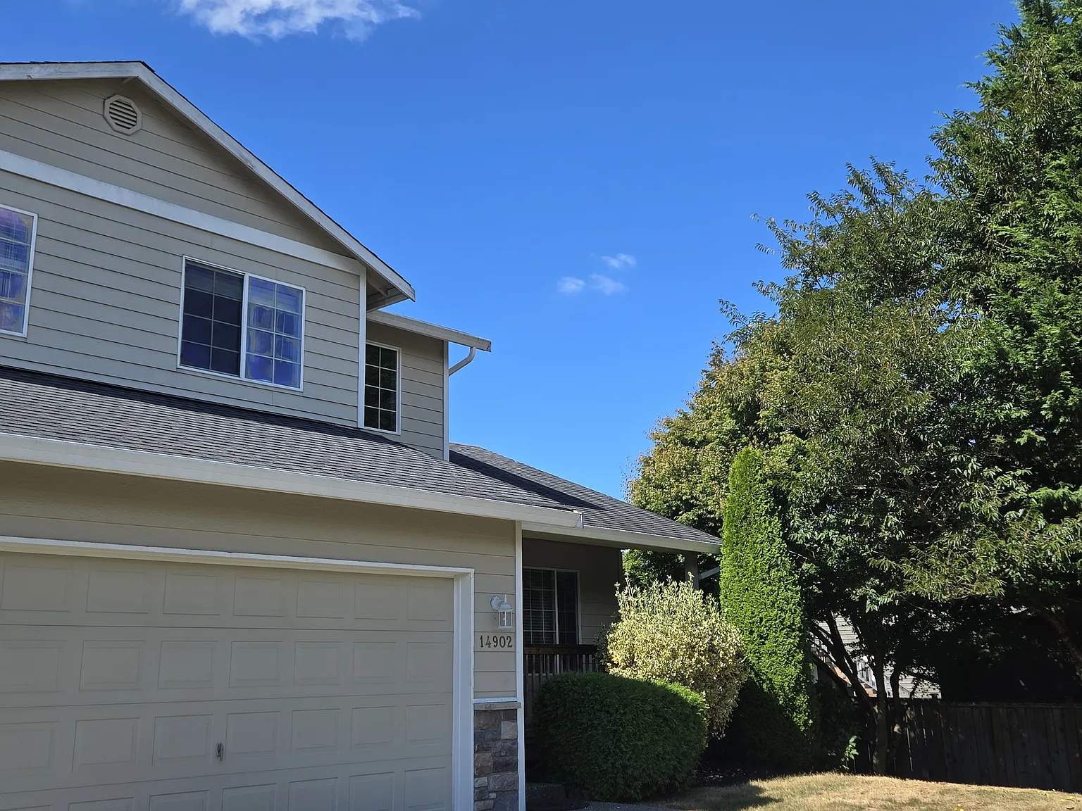 3 bed, 2.5 bath, 1758 sqft, $3,150 — Photo 2