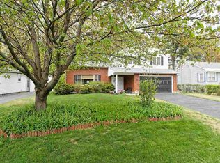 16 Leto Rd, Albany, NY 12203