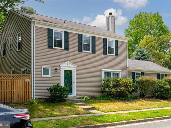 2333 Dartmouth Ln, Crofton, MD 21114