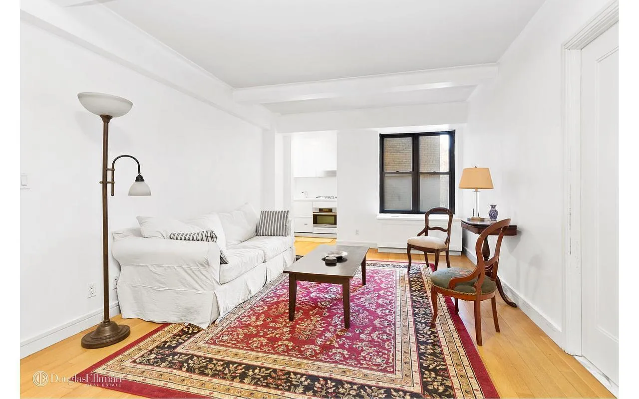230 Riverside Dr APT 4F photo 1