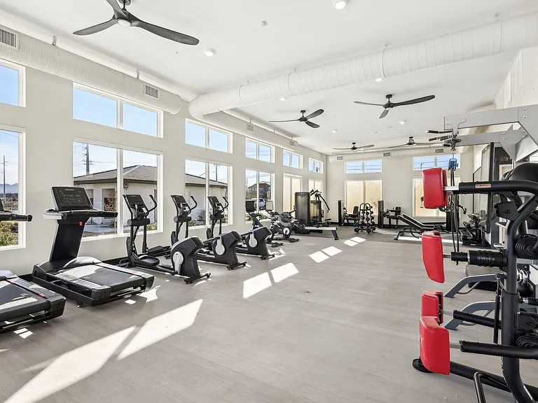 Parq on Boulder — Photo 24