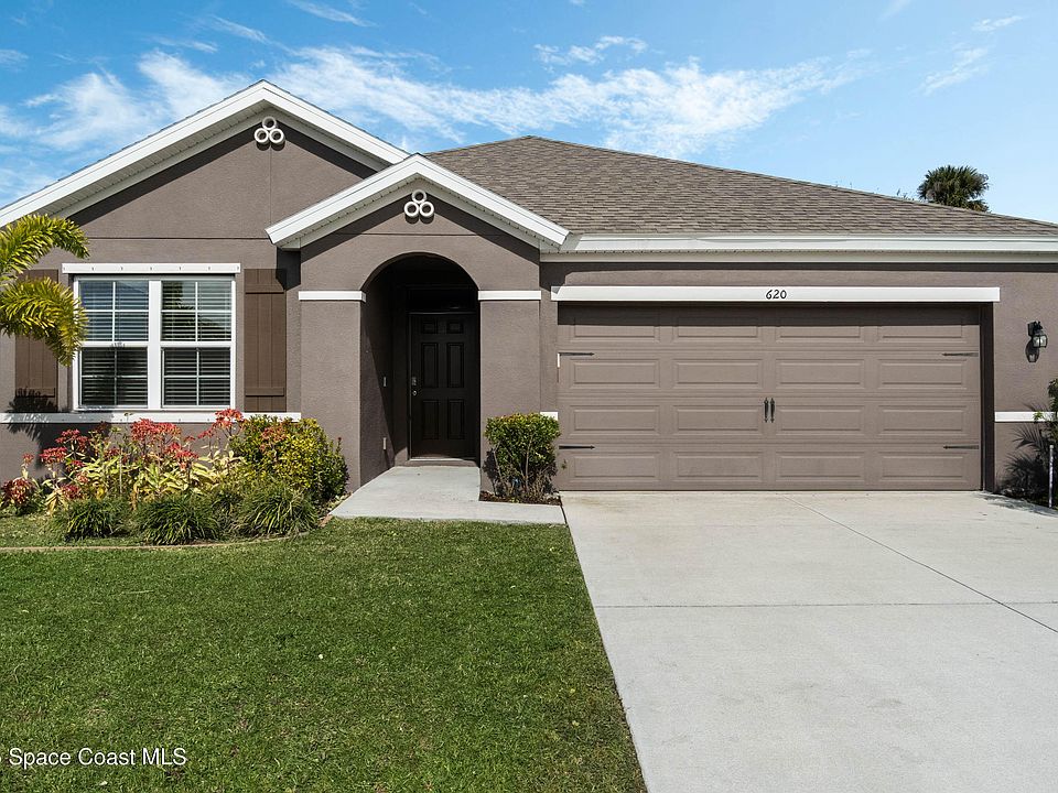1st image of 620 Sorrento Dr