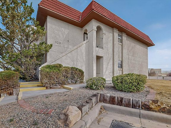 3rd image of 823 Country Club Dr SE APT 2E