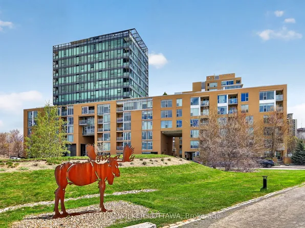 250 Lett St #521, Ottawa, ON K1R 0A8