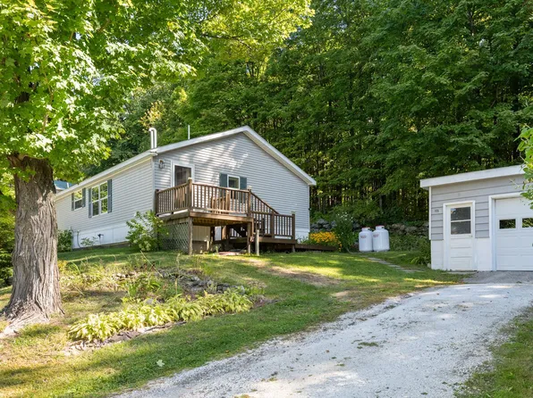 725 Porterwood Drive, Williston, VT 05495