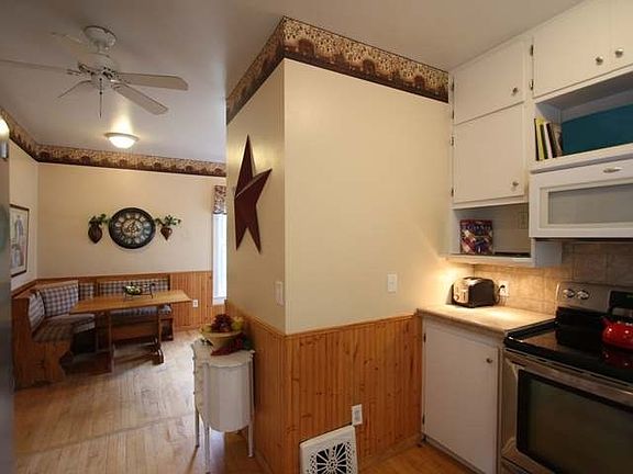 4th image of 114 N Oneida Ave #N