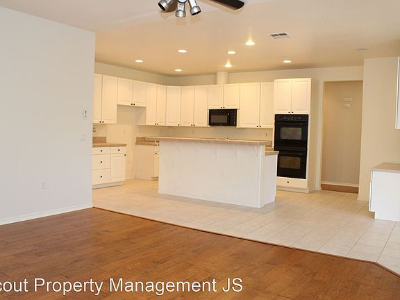 5th image of 27611 Sierra Madre Dr