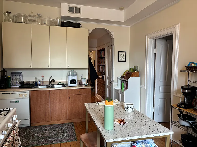 855 N Damen Ave #1 — Photo 7