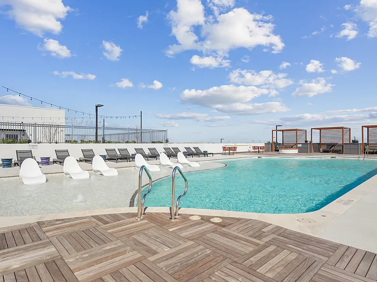 Rooftop Salt-Water Pool