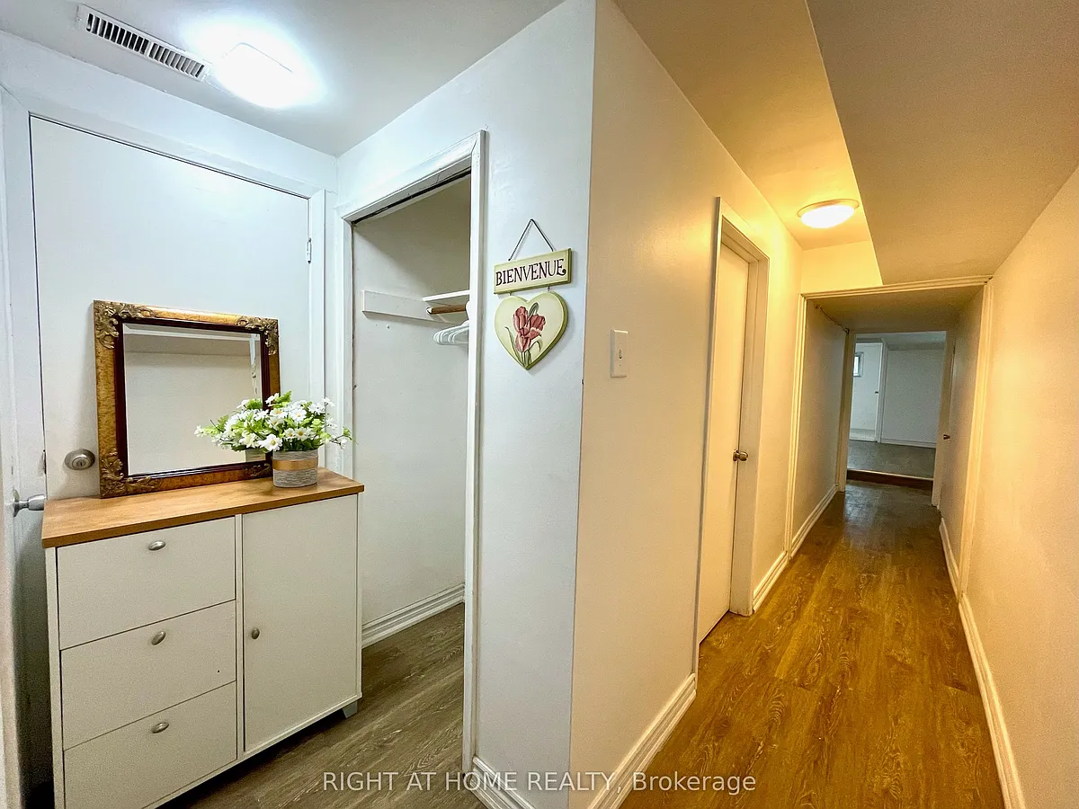 Building Photo - 3264 Fieldgate Dr #BASEMENT