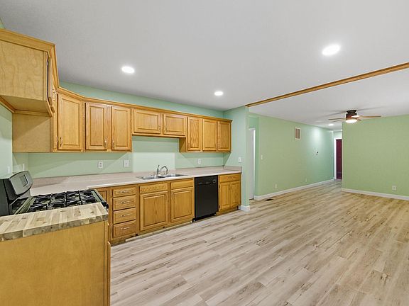 4th image of 1304 E Morgan St
