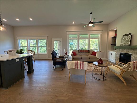 3rd image of 12720 NW Bittersweet Dr