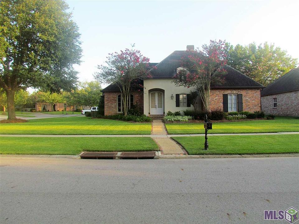 1st image of 19460 Arcadian Shores Ave