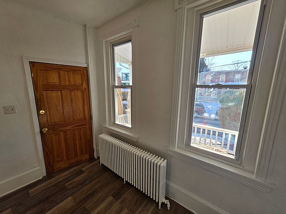 5th image of 115 W 23rd St #1