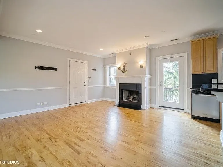 6432 N Hermitage Ave #3W — Photo 2