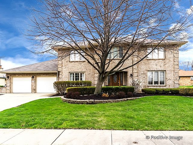1st image of 416 Kingswood Ct