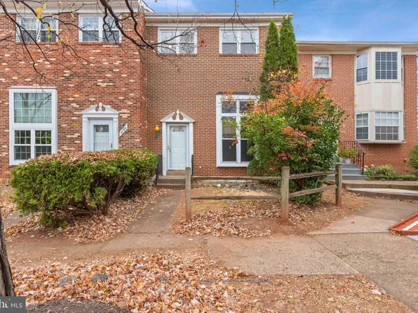 9155 Laurelwood Ct, Manassas, VA 20110