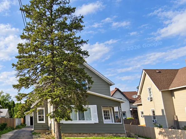 456 Walnut Ave, Elgin, IL 60123