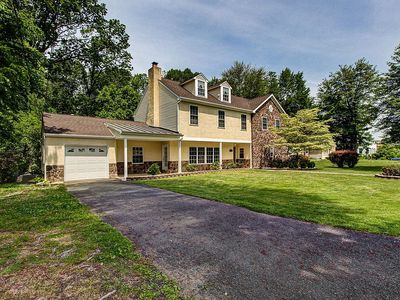 824 Sterner Mill Rd, Feasterville Trevose, PA, 19053