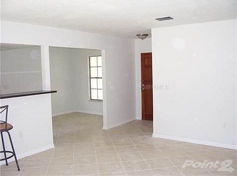 5th image of 4834 Elfrida Ave