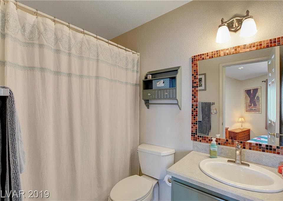 1st image of 2713 Sandalwood Ave