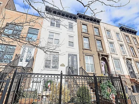 2nd image of 543 Quincy St #1