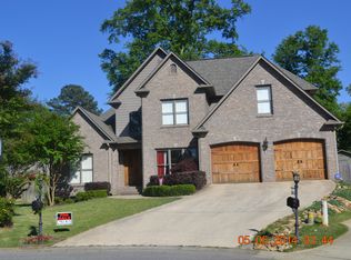 3221 Paige Ln, Vestavia, AL 35243
