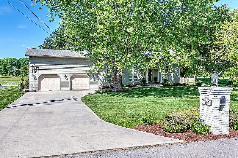 2nd image of 7209 Brickey Ln