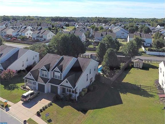 2nd image of 352 Marldale Dr